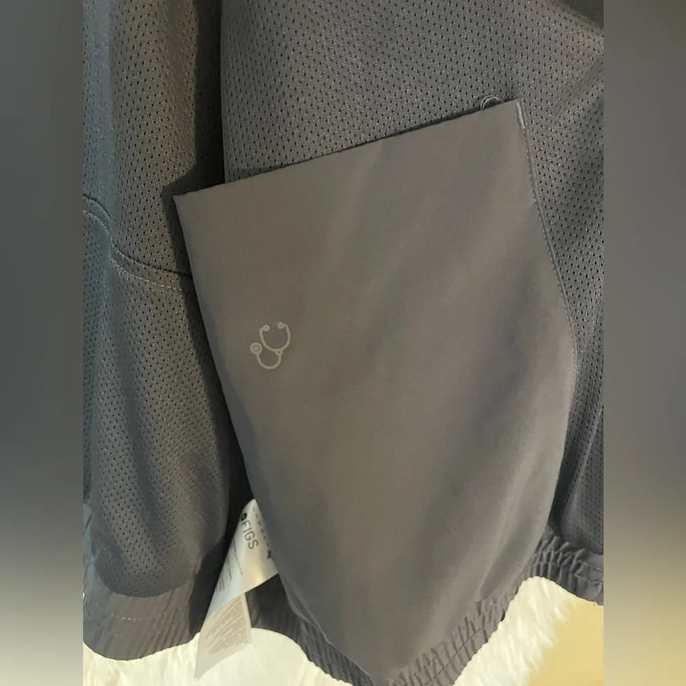 Figs Black Zip-Up Medical Jacket - Picture 8 of 13
